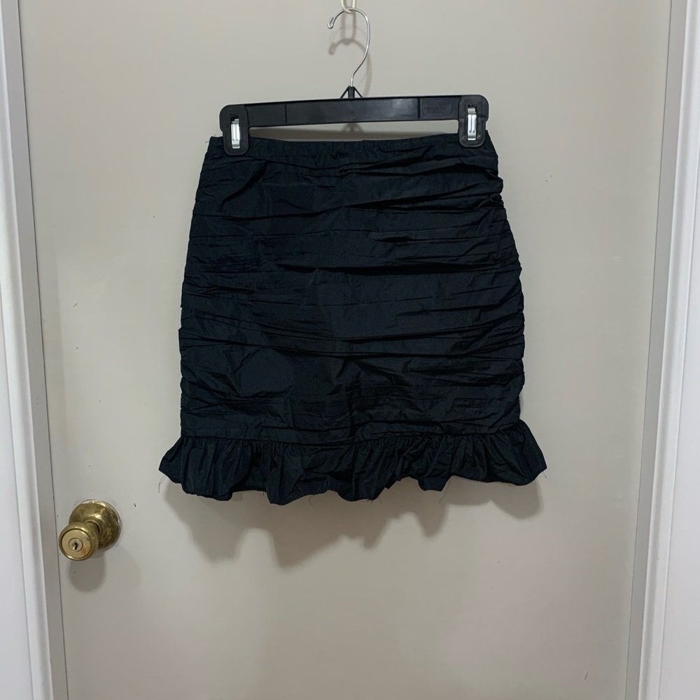 NWOT Zara Mini skirt with ruffles